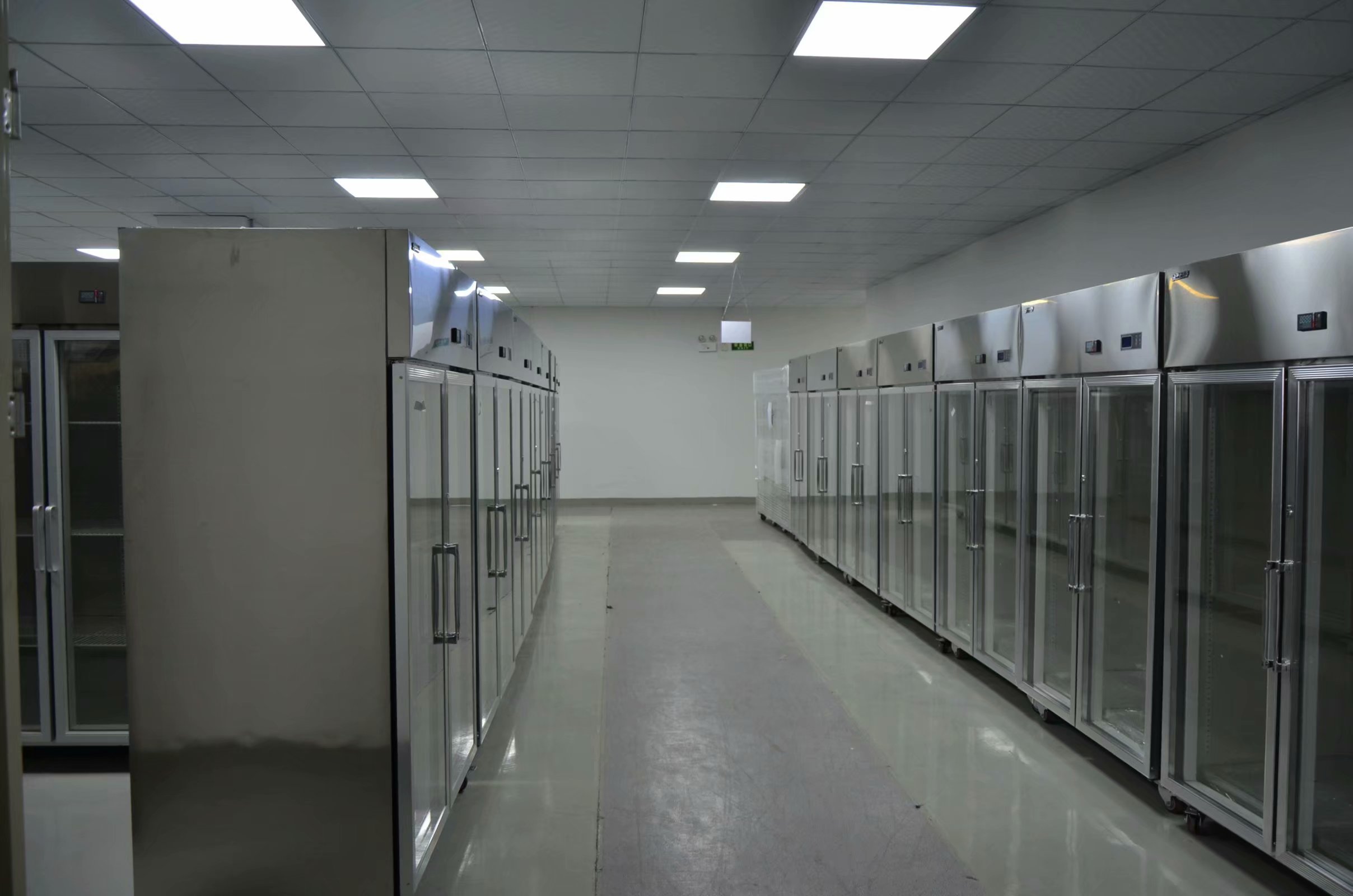 深圳恒温恒湿存储柜